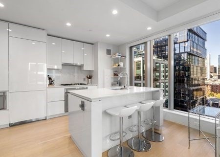 135 Seaport Blvd 1203