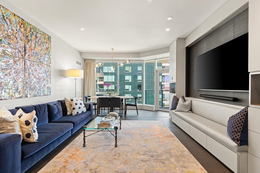 50 Liberty Drive 7L