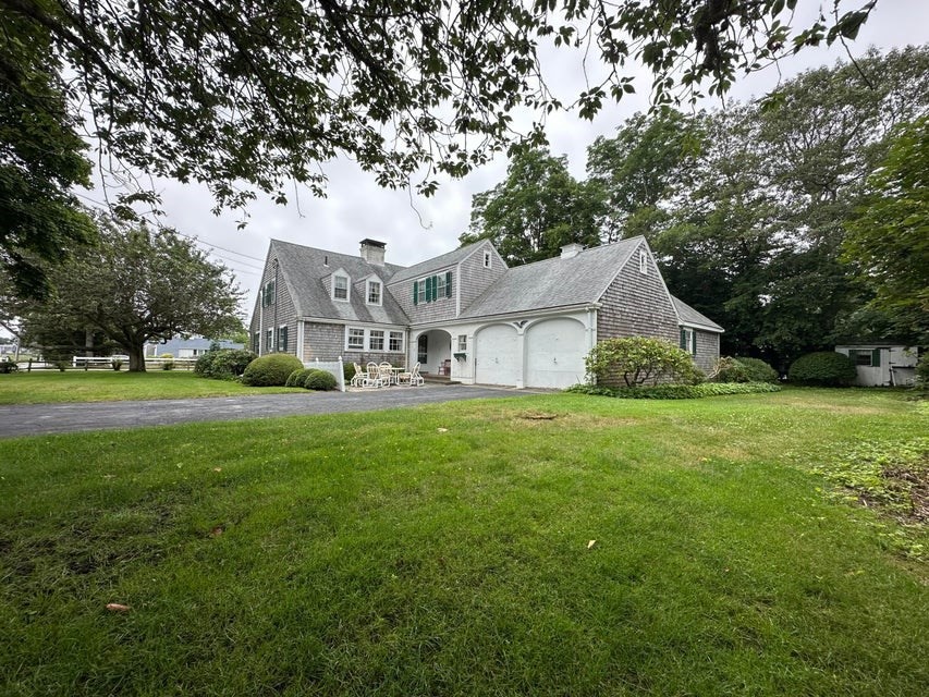 109 Pleasant St