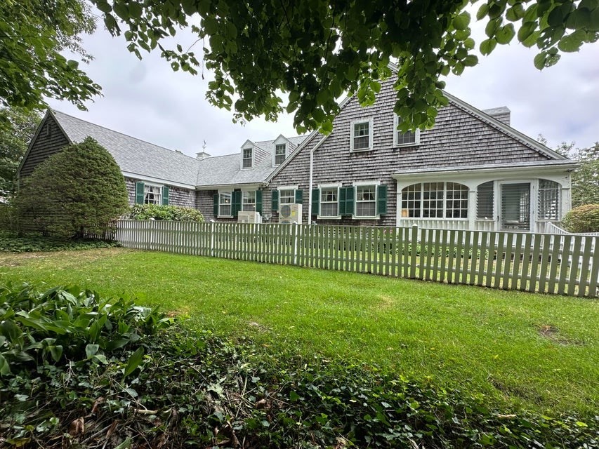 109 Pleasant St