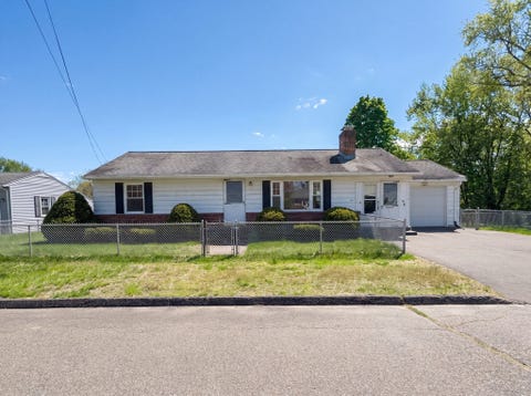 Photo of 41 Hicks St, Chicopee, MA 01020 (MLS # 73530891)