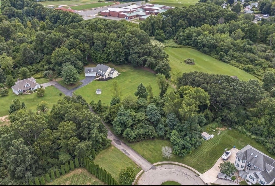 70 Appaloosa Ln, West Springfield, MA, 70 Appaloosa Ln, West Springfield, MA Photo #8