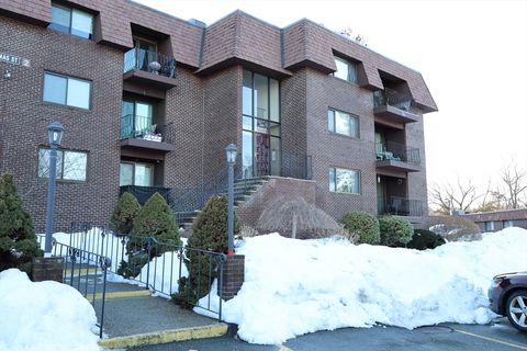 Photo of 5 Thomas St #P8, Saugus, MA 01906 (MLS # 73483358)