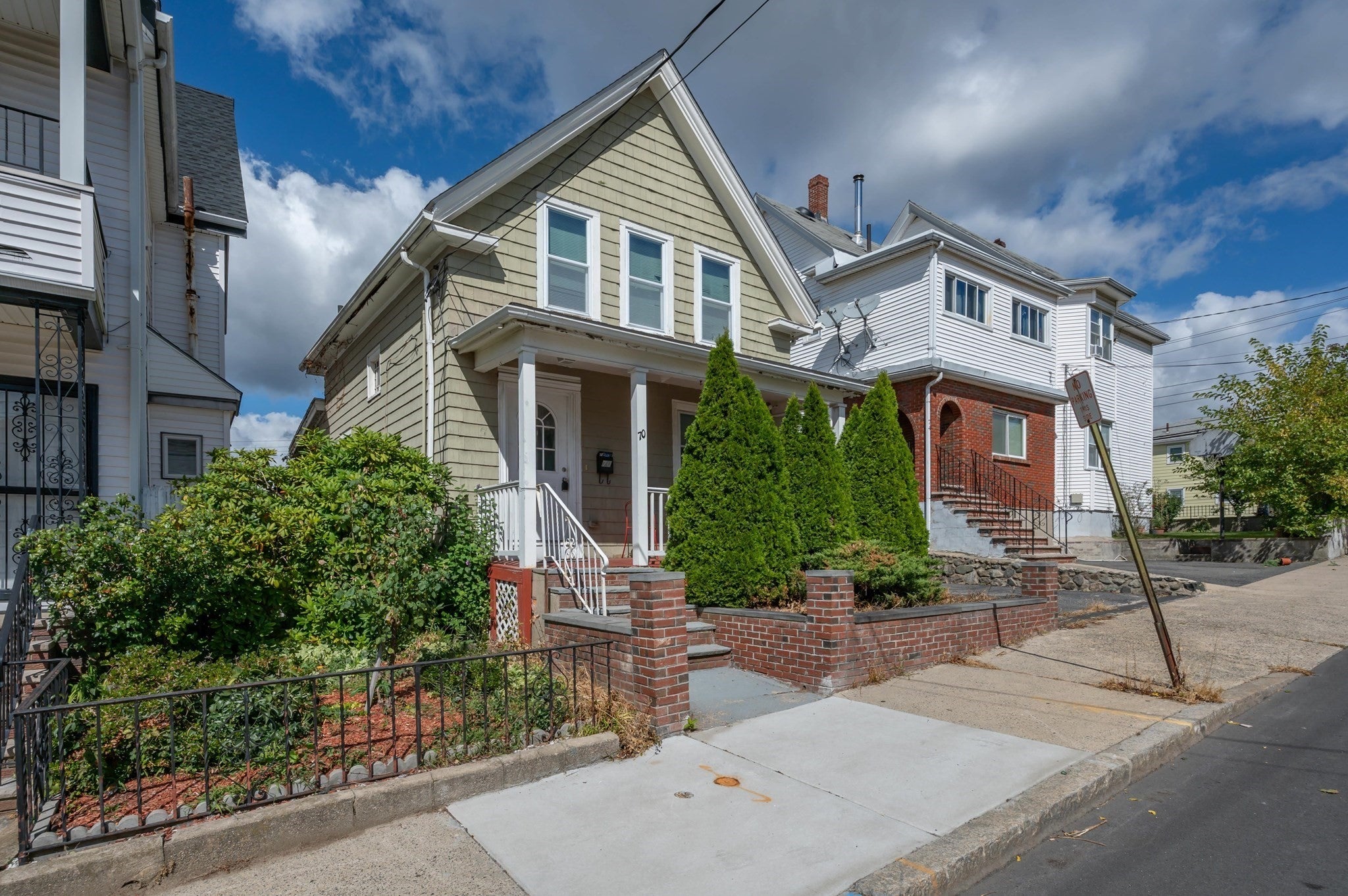 70 Dean St, Everett, MA Photo #19