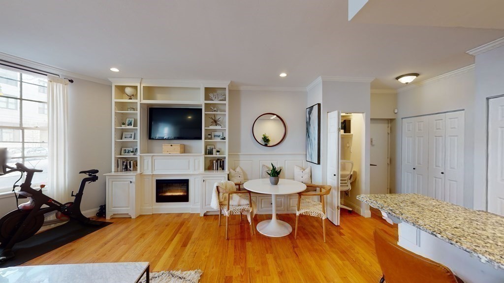 27 Bowdoin St 1B