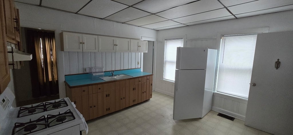 4 Harris Ave 1