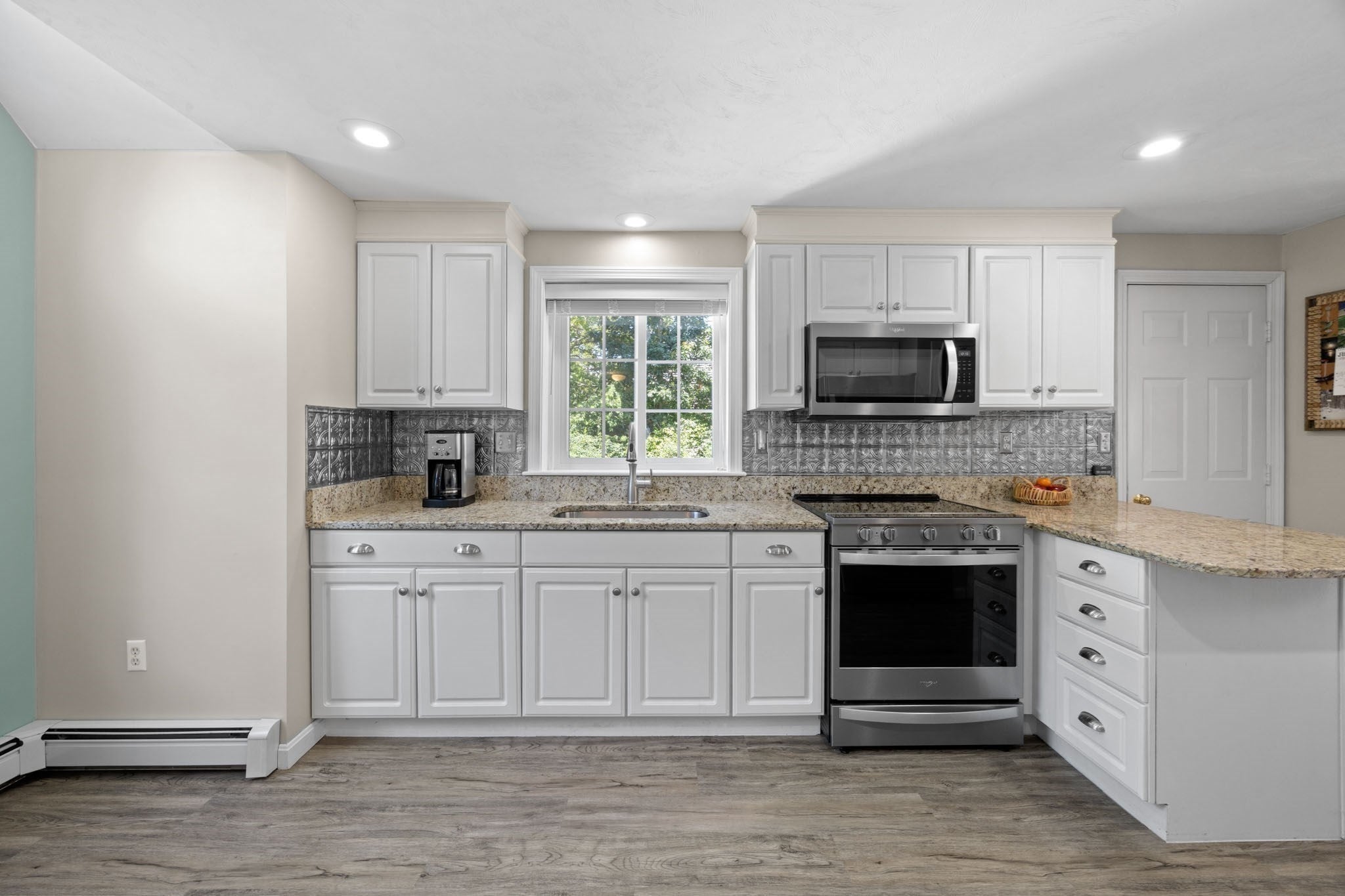 18 Pleasant Wood Dr, Sandwich, MA Photo #2