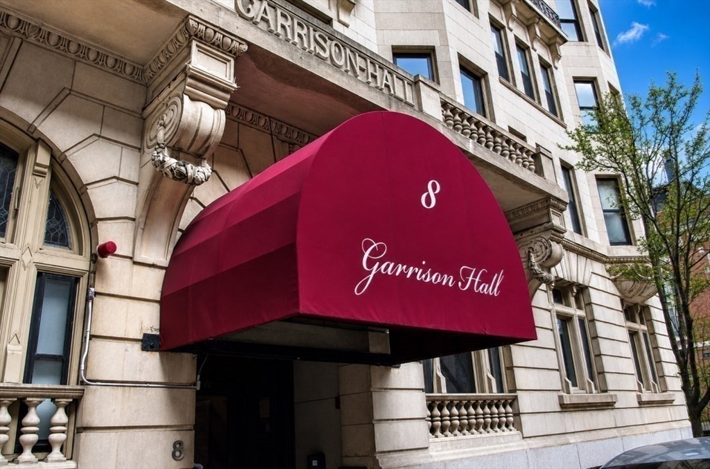 8 Garrison Street 408