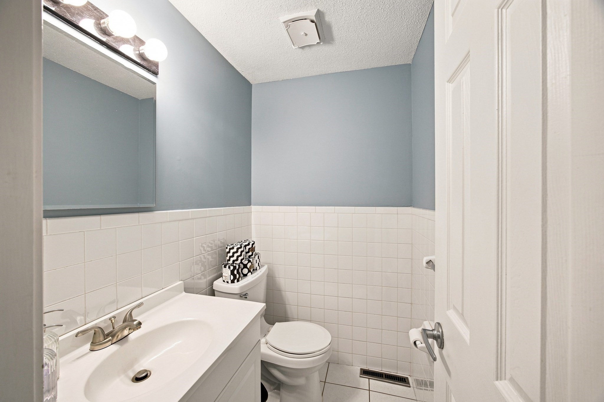 7 Corey Colonial #7, Agawam, MA, 7 Corey Colonial #7, Agawam, MA Photo #8