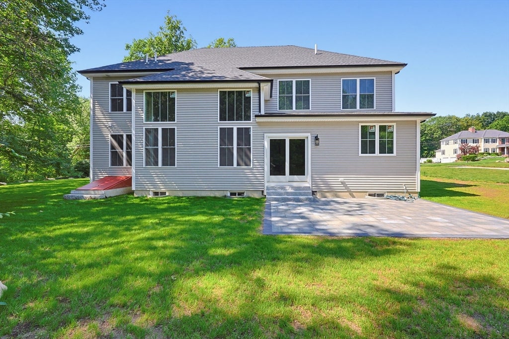 457 Walnut St