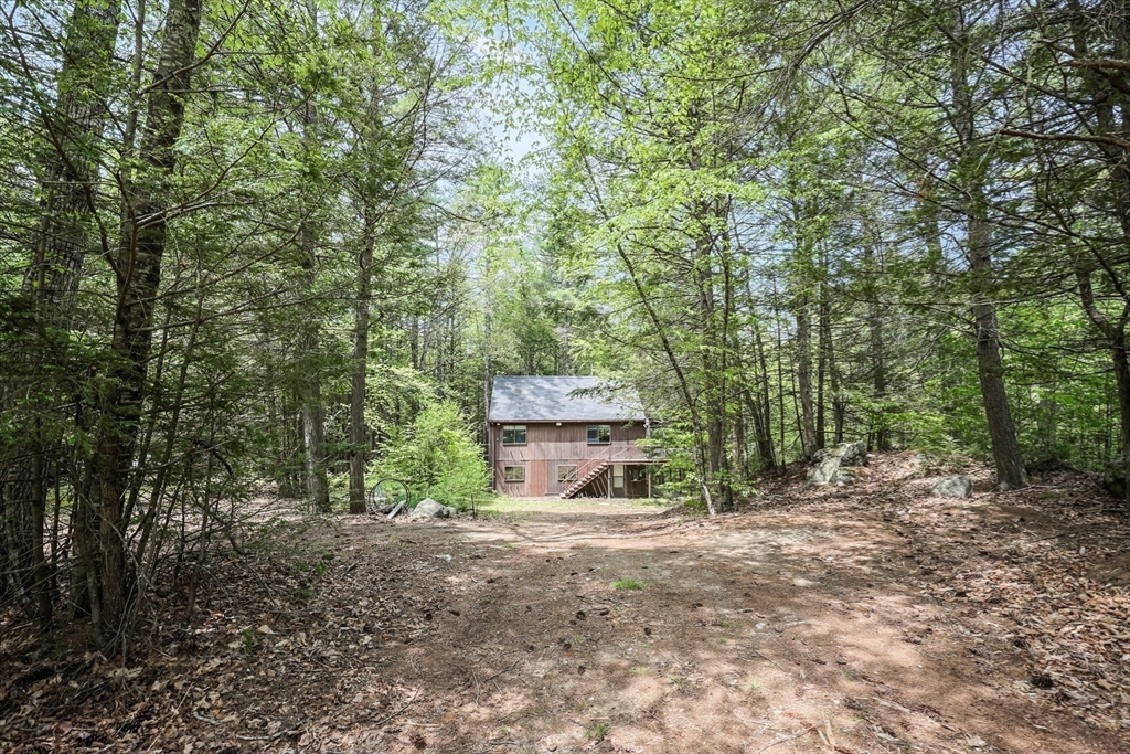 Nottingham, New Hampshire 03290, United States, 4 Bedrooms Bedrooms, ,2 BathroomsBathrooms,Residential,Pending,132182