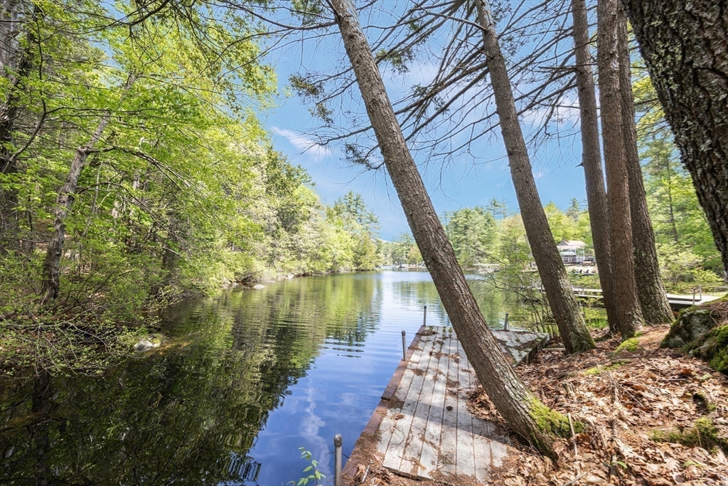 Nottingham, New Hampshire 03290, United States, 4 Bedrooms Bedrooms, ,2 BathroomsBathrooms,Residential,Pending,132182
