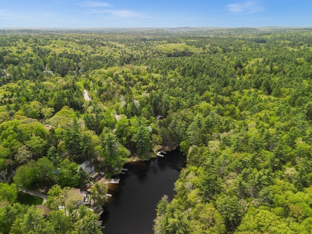Nottingham, New Hampshire 03290, United States, 4 Bedrooms Bedrooms, ,2 BathroomsBathrooms,Residential,Pending,132182