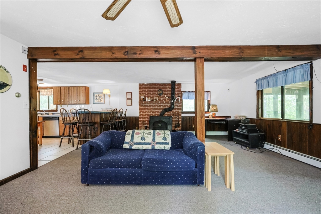 Nottingham, New Hampshire 03290, United States, 4 Bedrooms Bedrooms, ,2 BathroomsBathrooms,Residential,Pending,132182