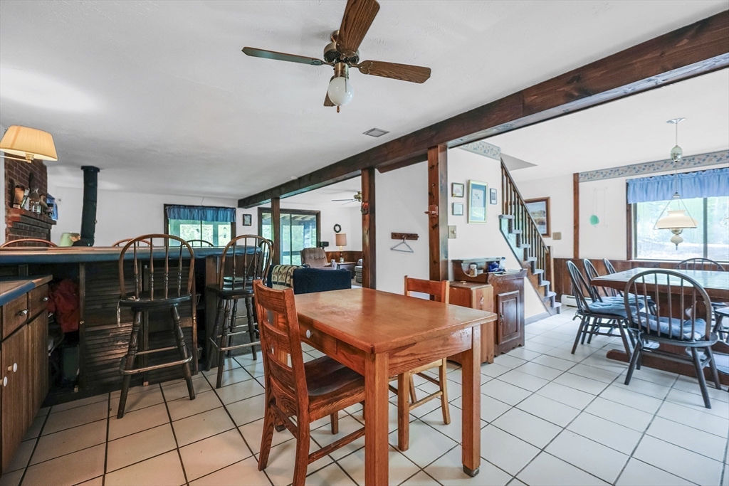 Nottingham, New Hampshire 03290, United States, 4 Bedrooms Bedrooms, ,2 BathroomsBathrooms,Residential,Pending,132182