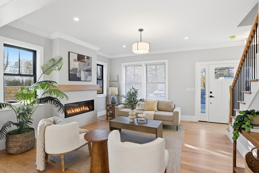 10 Webber Avenue 102