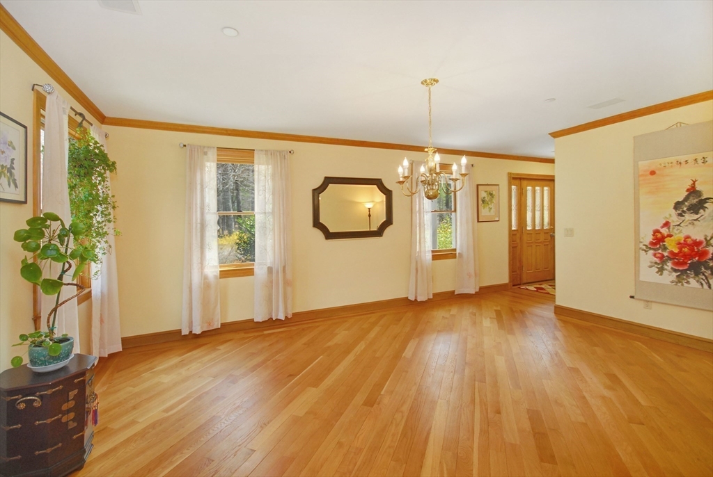 17 Wyndcliff Drive