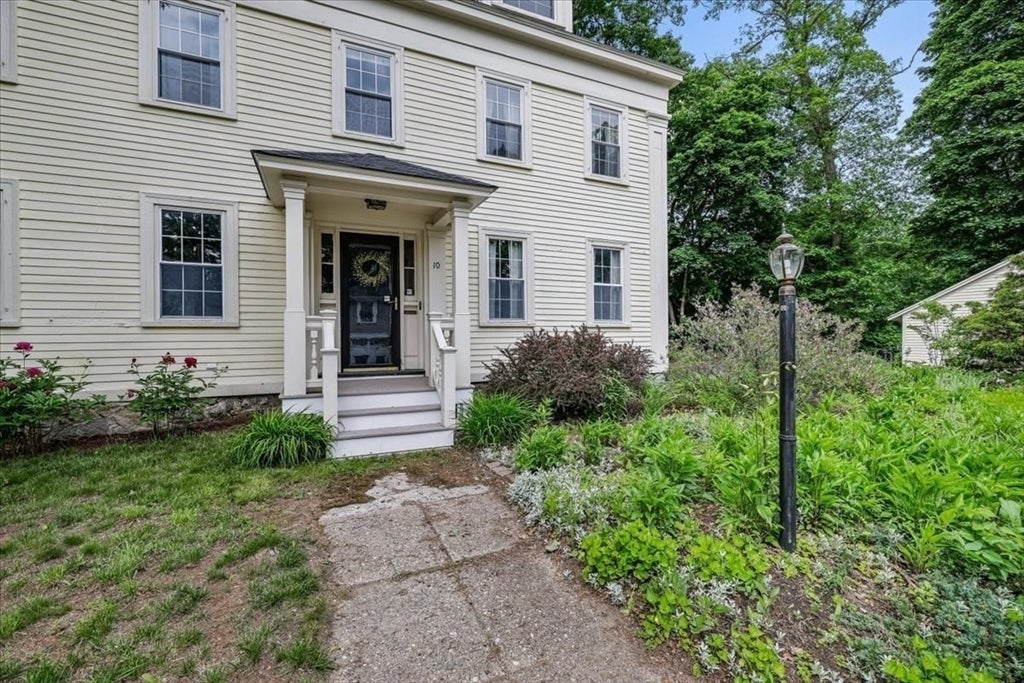 10 Summit Ave