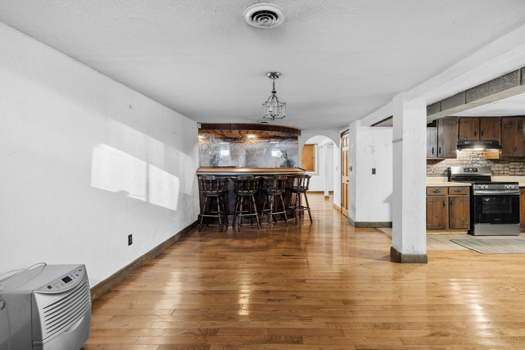 1638 Braley Rd