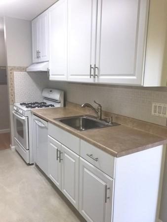 54 Shrewsbury Green L