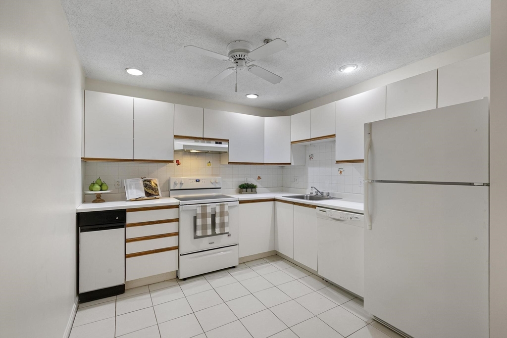 3920 Mystic Valley Pkwy 620