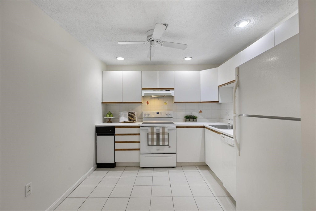 3920 Mystic Valley Pkwy 620