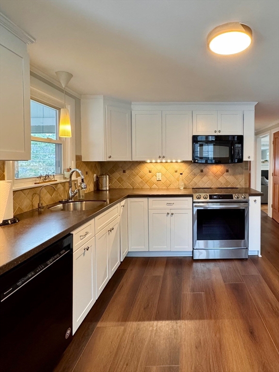 58 Lakeshore Ave