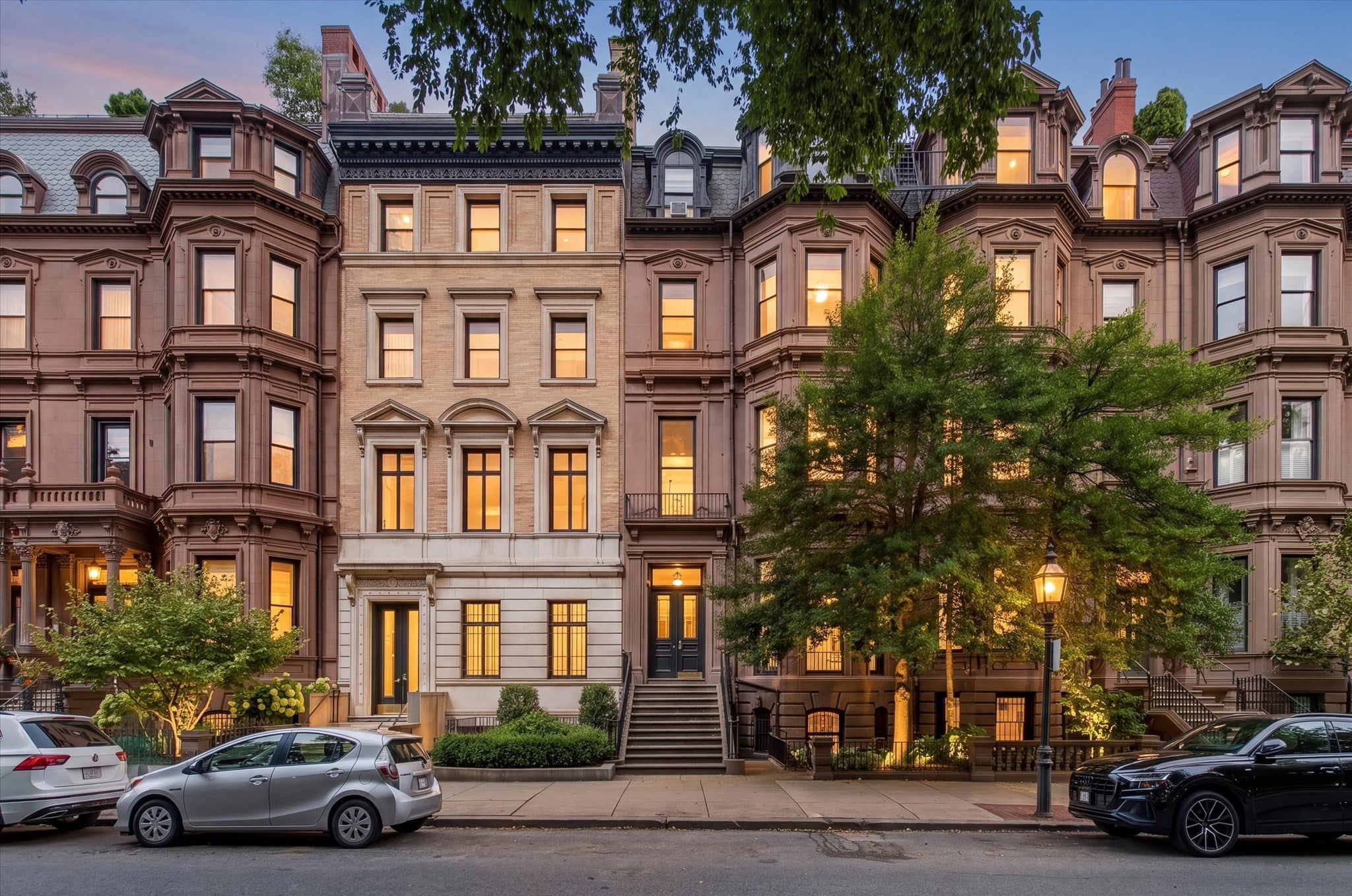 Photo of 41 Commonwealth Ave #3, Boston, MA