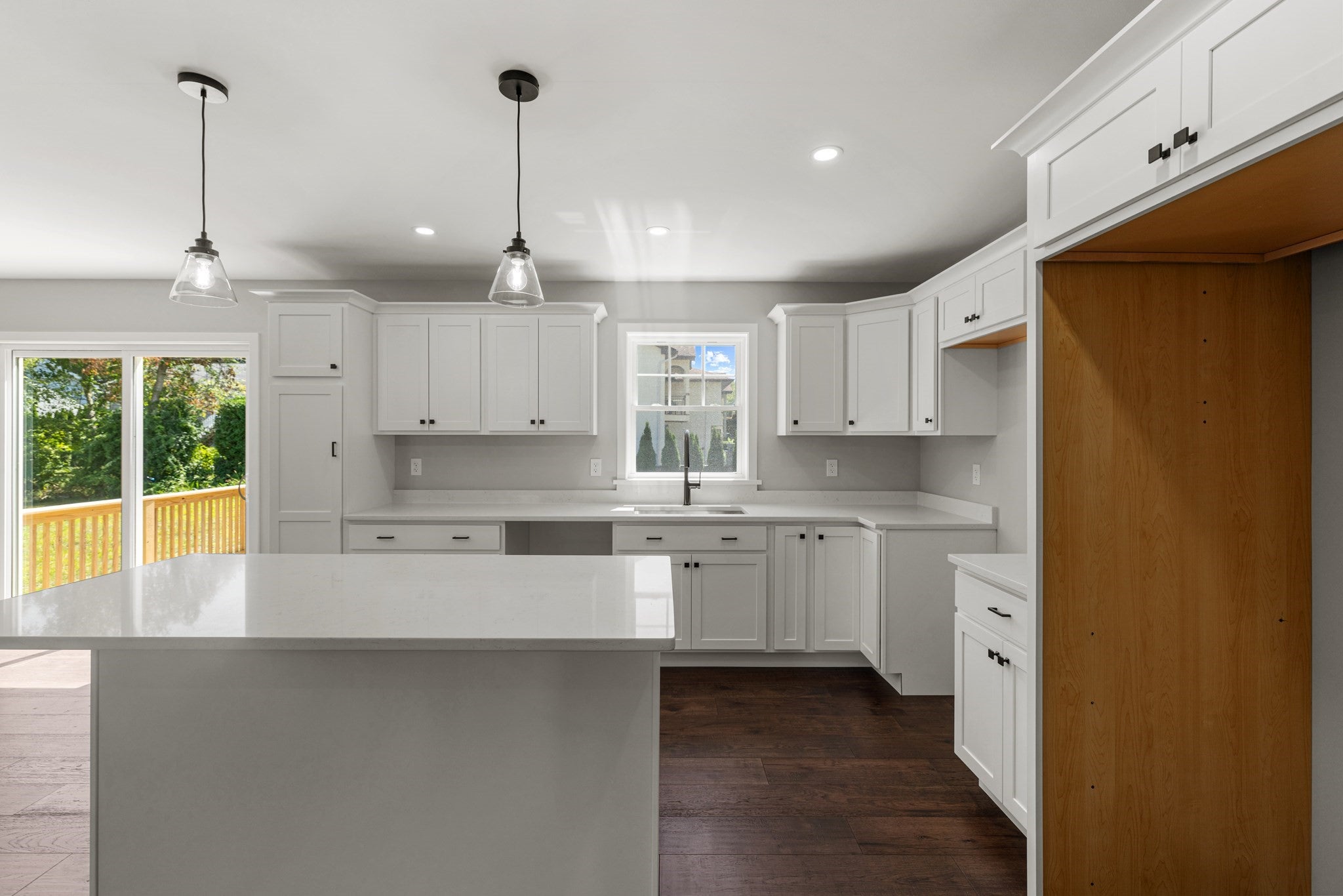 961 Wood St, Fall River, MA, 961 Wood St, Fall River, MA Photo #4