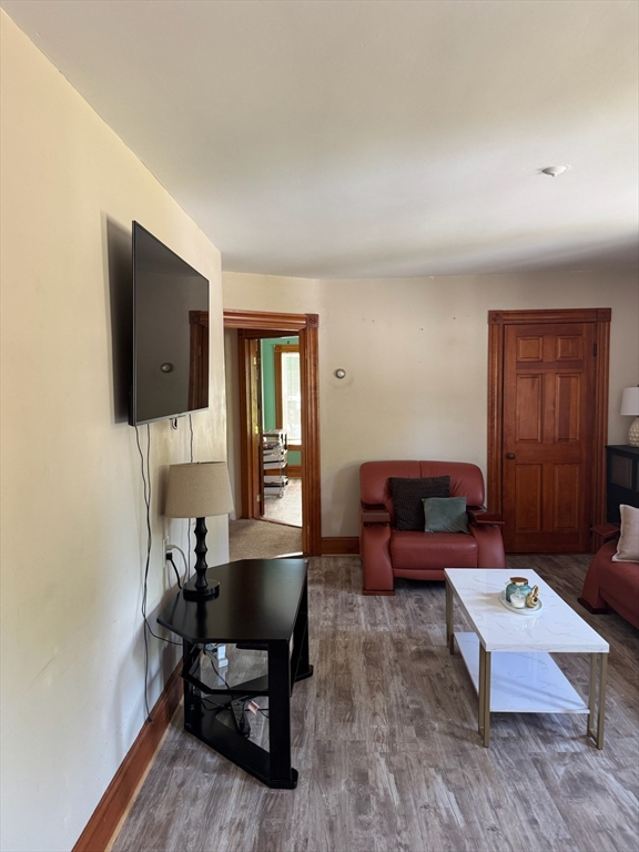 87 Independence Street 2