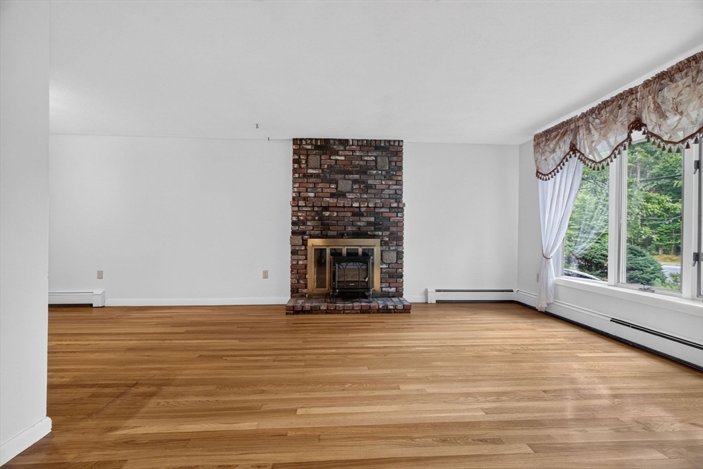 168 Groton Rd