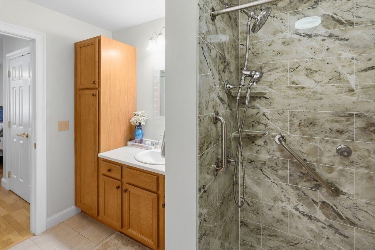 7 Crescent Way #101, Sturbridge, MA, 7 Crescent Way #101, Sturbridge, MA Photo #22
