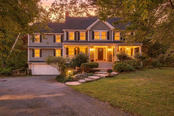 64 PARSONAGE LN, TOPSFIELD, MA 01983 - Image 441f9d3fd25f3c56e8ccbc4c112e92d0/1944005468