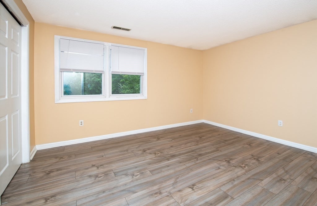 1585 Braley Rd #51, New Bedford, MA Photo #23