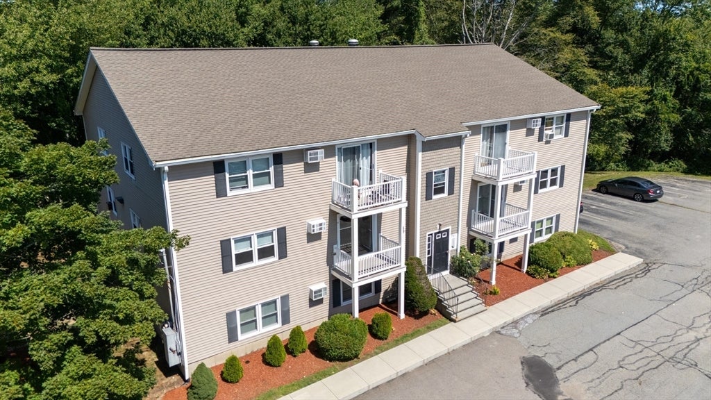 Photo of 1585 Braley Rd, New Bedford, MA
