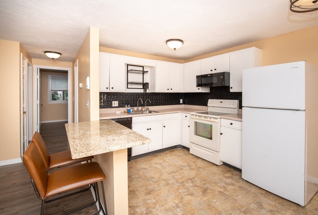 1585 Braley Rd #51, New Bedford, MA Photo #15