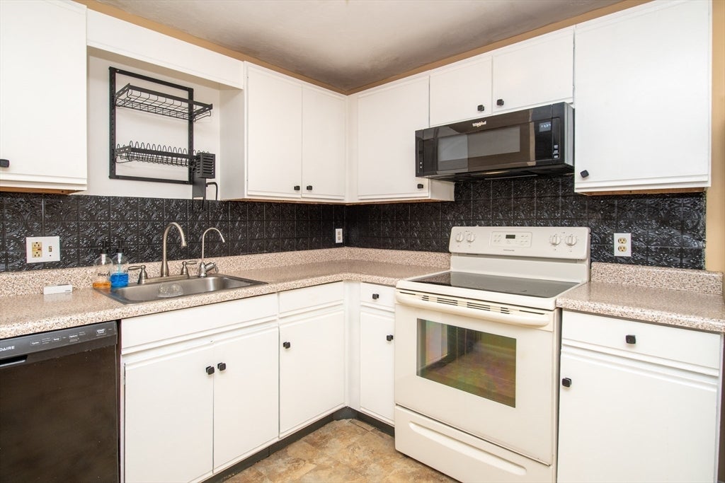 1585 Braley Rd #51, New Bedford, MA Photo #12