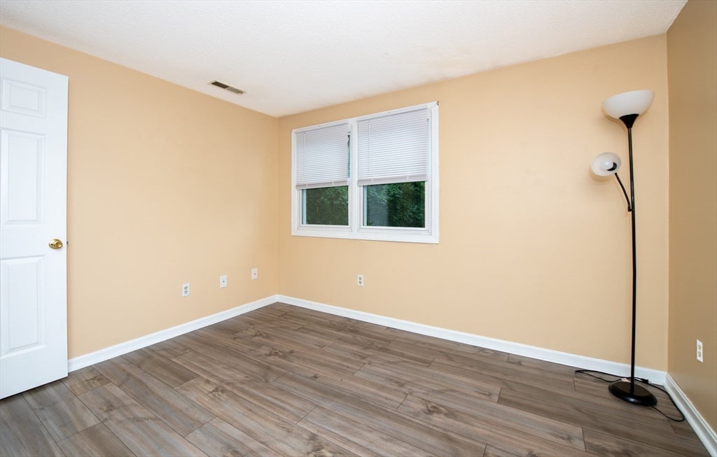 1585 Braley Rd #51, New Bedford, MA Photo #17