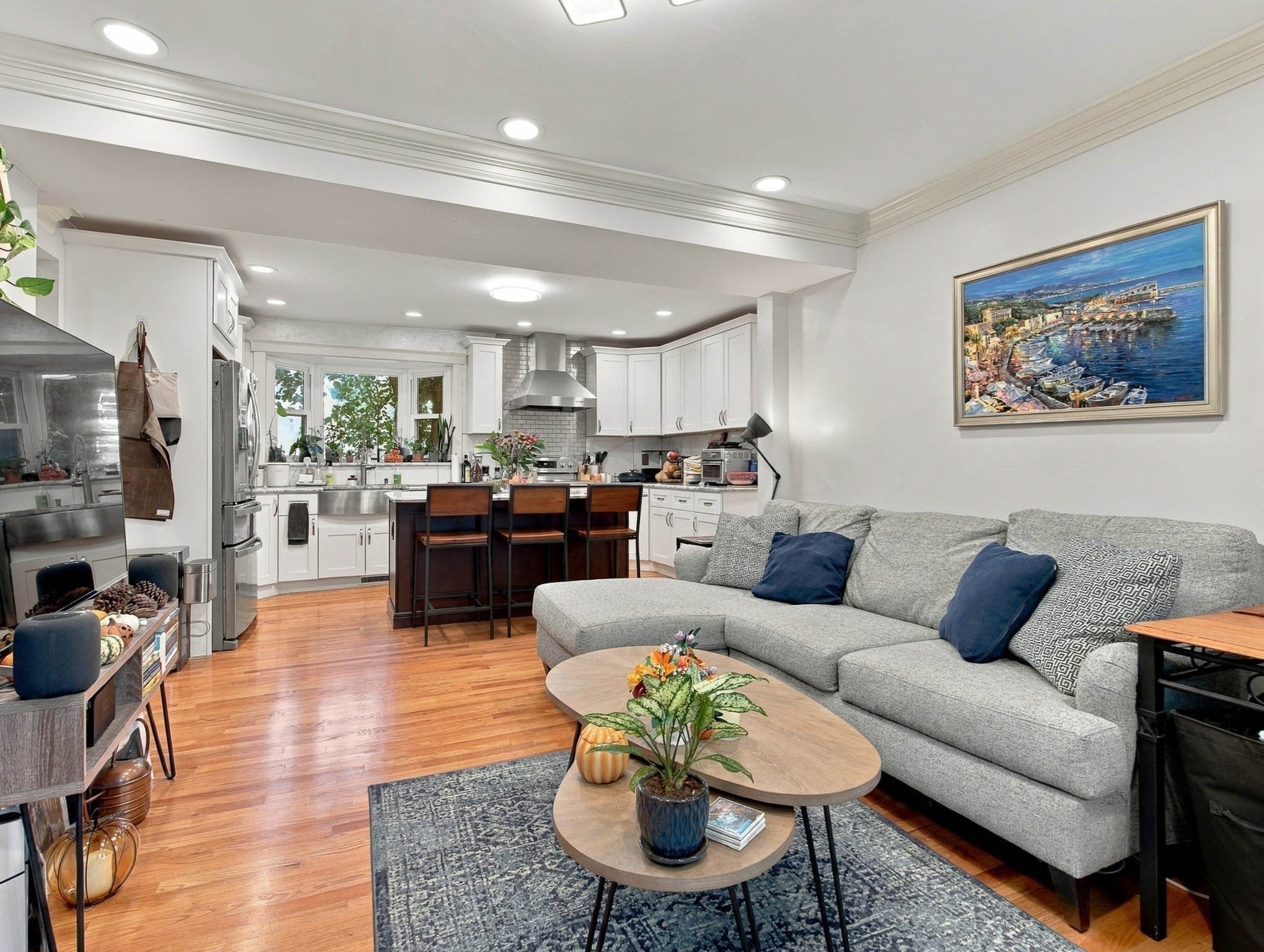 16-18 Meridian Parkway