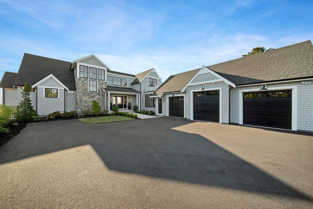 94 Highwood Ln