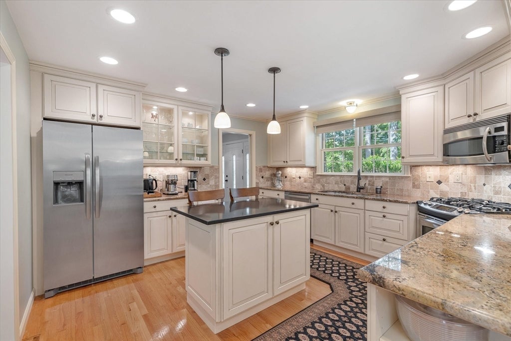 33 Pine Arden Dr