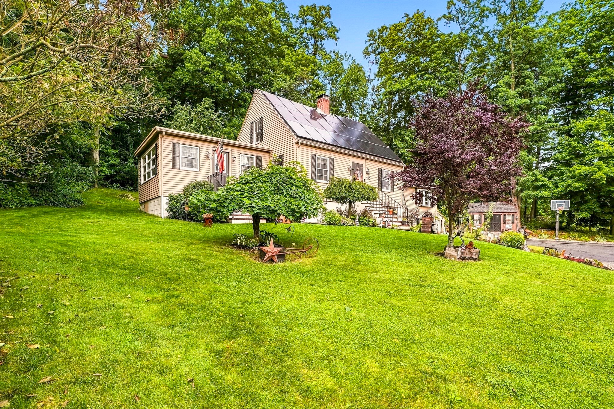 Photo of 138 Purchase St, Milford, MA