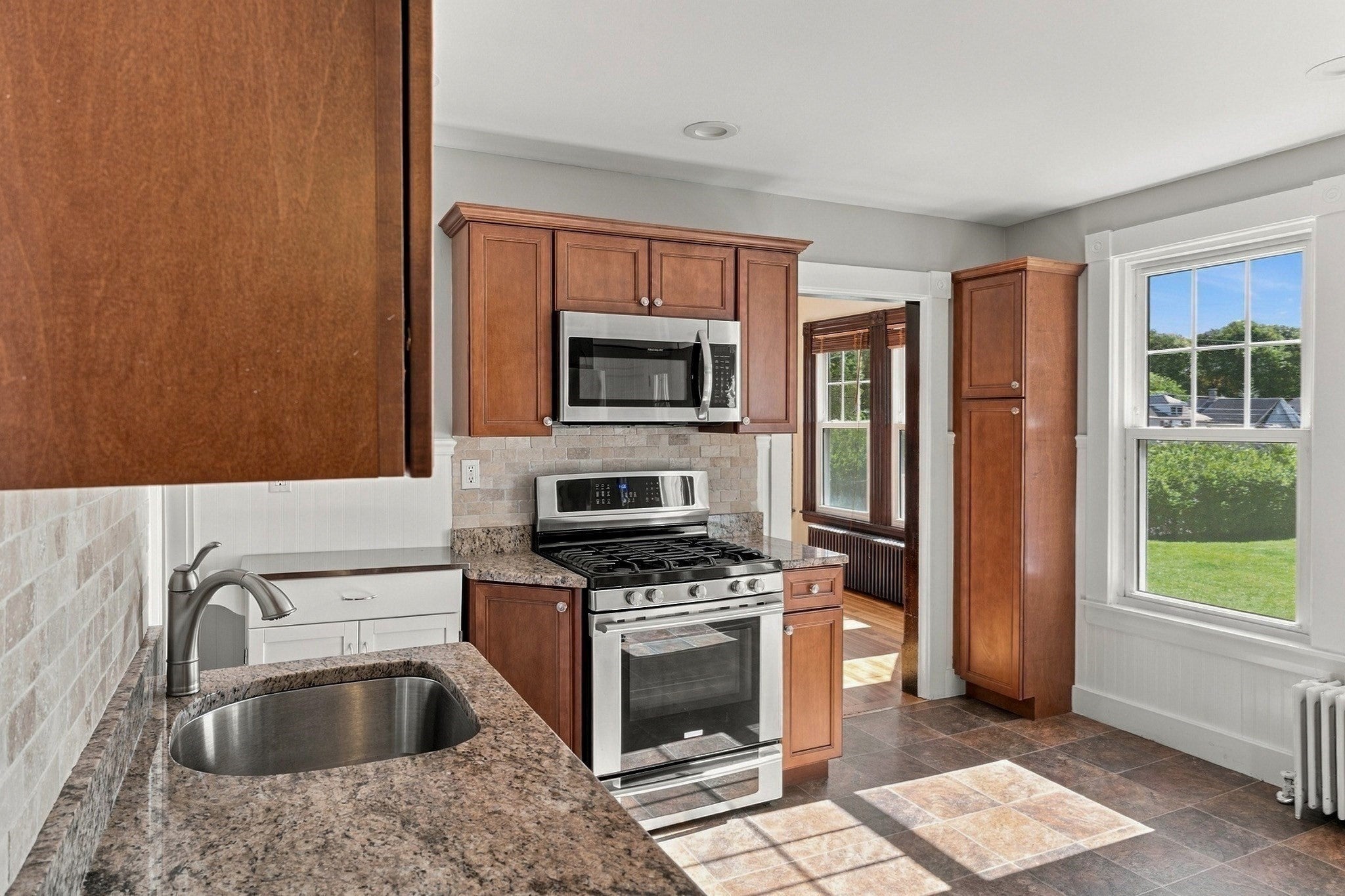 236 Bolton St #1, Marlborough, MA, 236 Bolton St #1, Marlborough, MA Photo #3