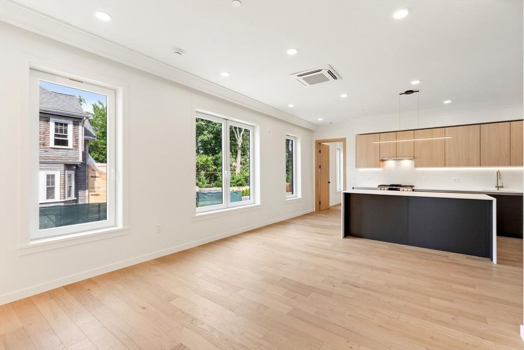 386-388 Washington Street #103, Quincy, MA Photo #7