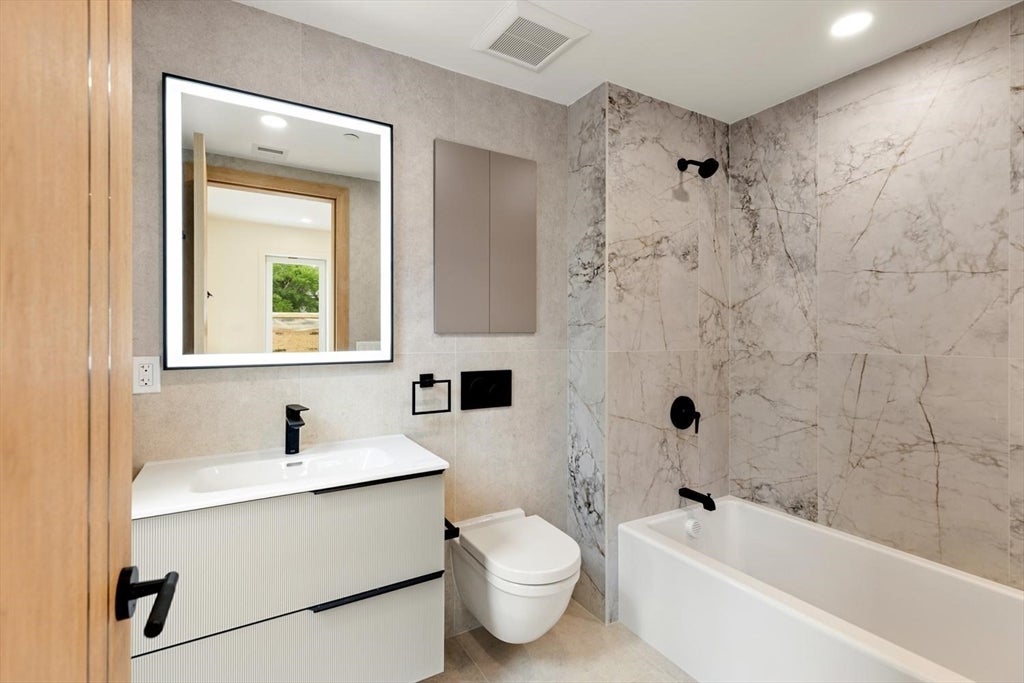 386-388 Washington Street #103, Quincy, MA Photo #16