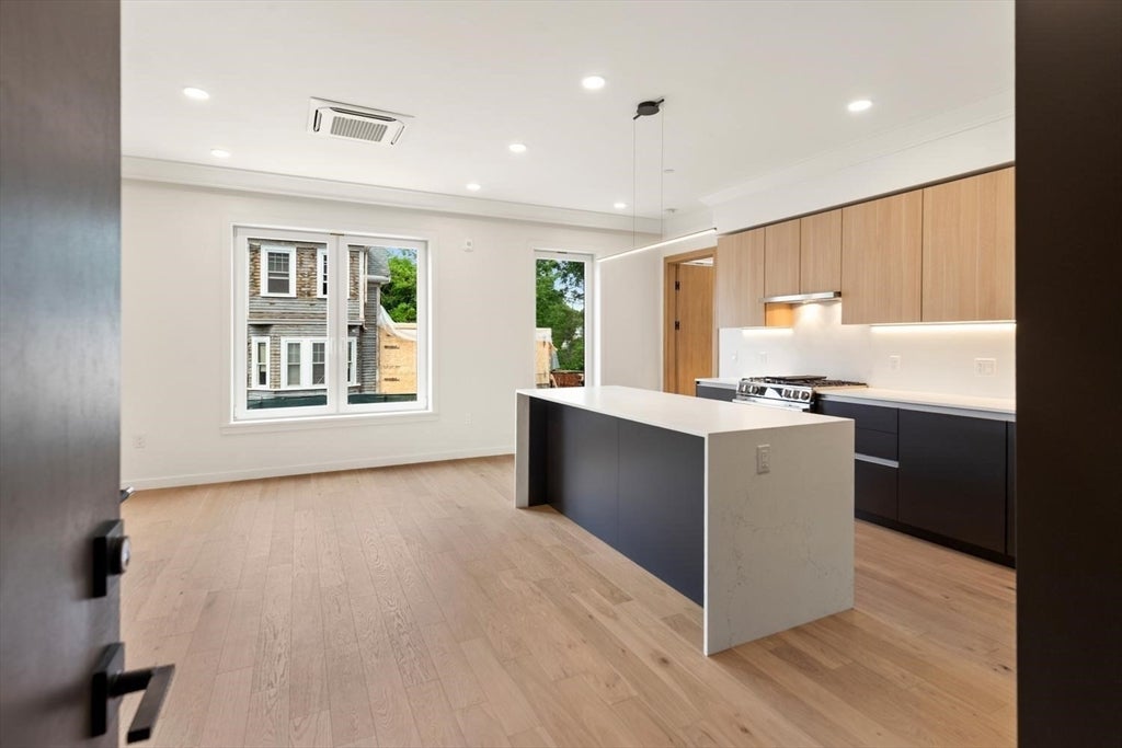 386-388 Washington Street #103, Quincy, MA Photo #6