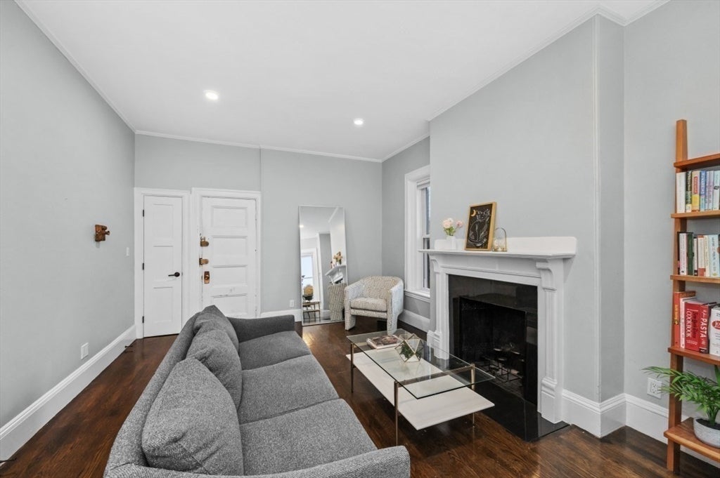 1880 Beacon St #6, Brookline, MA, 1880 Beacon St #6, Brookline, MA Photo #8