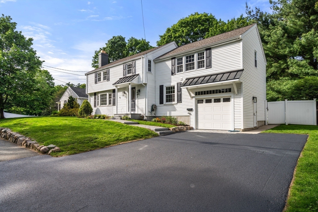 443 Great Plain Ave