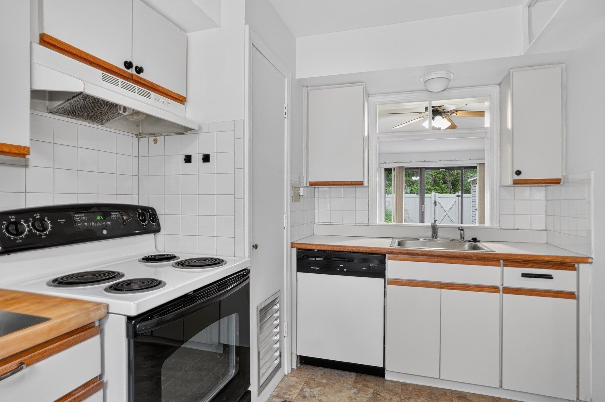 501 Windsor Dr #501, Framingham, MA, 501 Windsor Dr #501, Framingham, MA Photo #4
