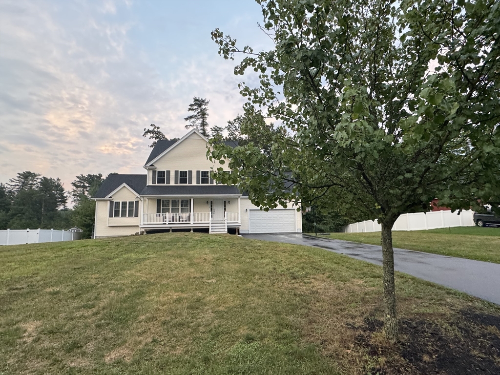 3 Waterford Cir
